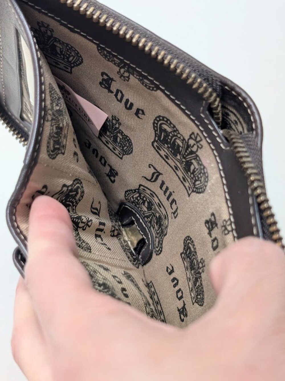 Juicy Couture Brown Wallet Vintage Embroidered Princess Crown Logo Velour Zipper - Picture 10 of 13